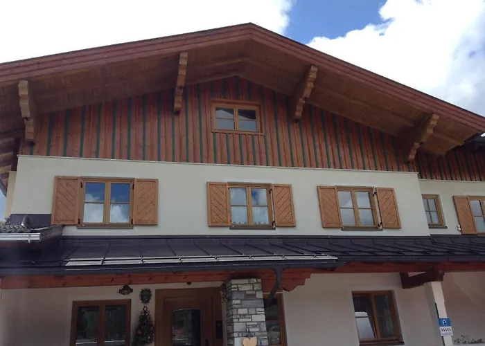 Haus Buchsteiner アパート *