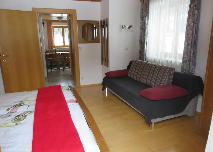 Haus Buchsteiner アパート